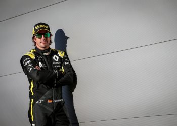 Renault confirma Zhou e Alonso para o teste de Abu Dhabi