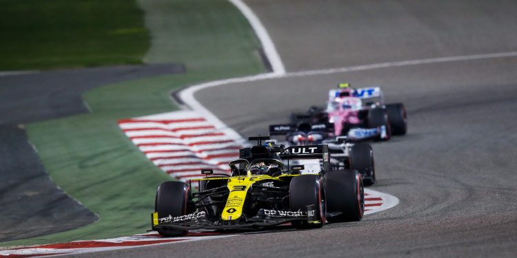 Ricciardo: “Não podemos deixar vencer alguém que esteve nas boxes na primeira volta”