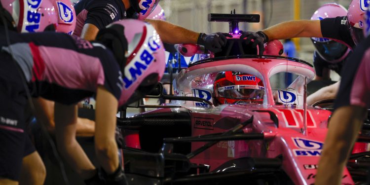 Pérez e Magnussen penalizados com posições na grelha de partida em Yas Marina