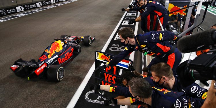 Verstappen espera que a Red Bull aprenda com o passado e entre “mais forte” em 2021