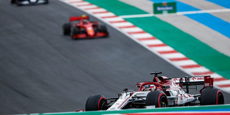 Raikkonen distinguido na Gala de Entrega de Prémios da FIA pela primeira volta de Portimão