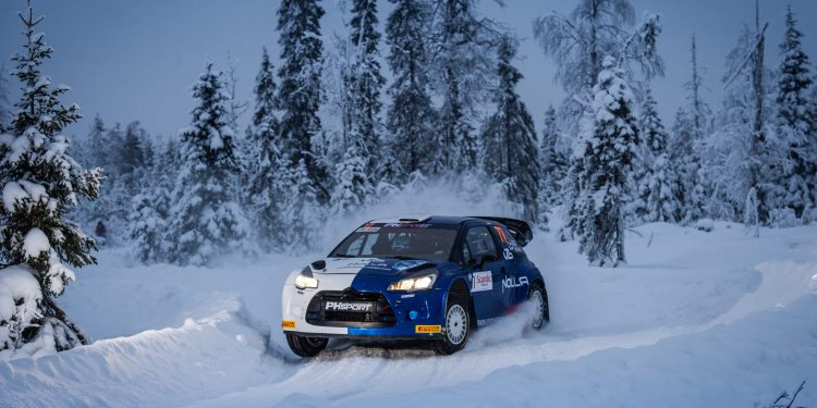 Bottas termina em sexto no regresso aos ralis