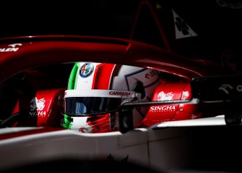 Giovinazzi espera lutar pelos pontos em todas as corridas e sonha com um pódio em 2021