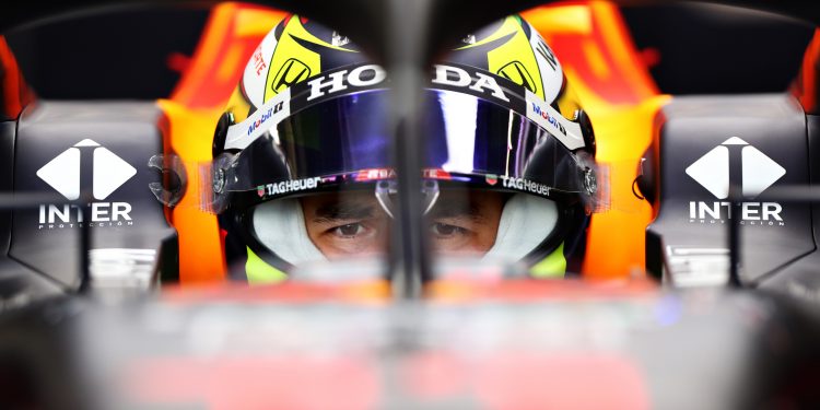 Pérez vê “muito potencial” no RB16B após shakedown de Silverstone