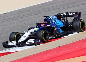 Russell diz que o FW43B é um carro “rápido” mas “incrivelmente sensível ao vento”