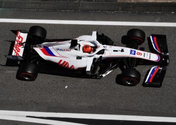 Mazepin penalizado com posições na grelha por bloquear Norris na qualificação