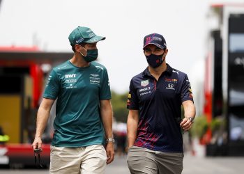 Vettel revela que Red Bull nunca foi opção para 2021 e diz que Pérez “merece estar num grande carro”