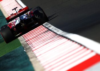 Alfa Romeo acredita que ainda pode superar a Williams no campeonato de construtores