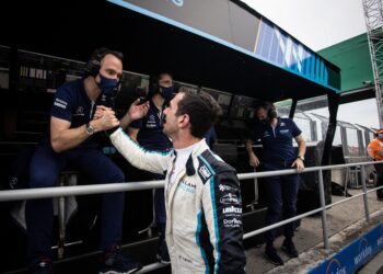 Latifi afirma estar preparado para liderar a Williams caso Russell saia para a Mercedes