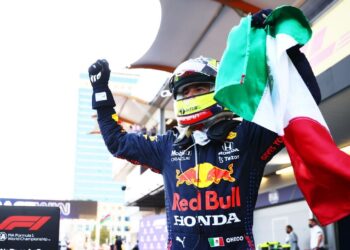 OFICIAL: Pérez continuará a fazer equipa com Verstappen na Red Bull em 2022