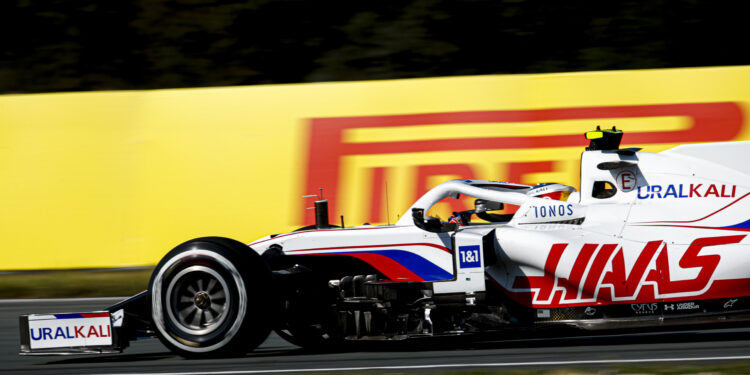 Schumacher espera pontuar de forma consistente em 2022