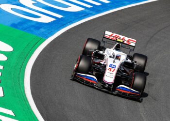 Pilotos da Haas evitam penalização, apesar de terem “comprometido” a volta de Vettel