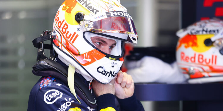 Verstappen diz que “nada está perdido” apesar da penalização na grelha em Sochi