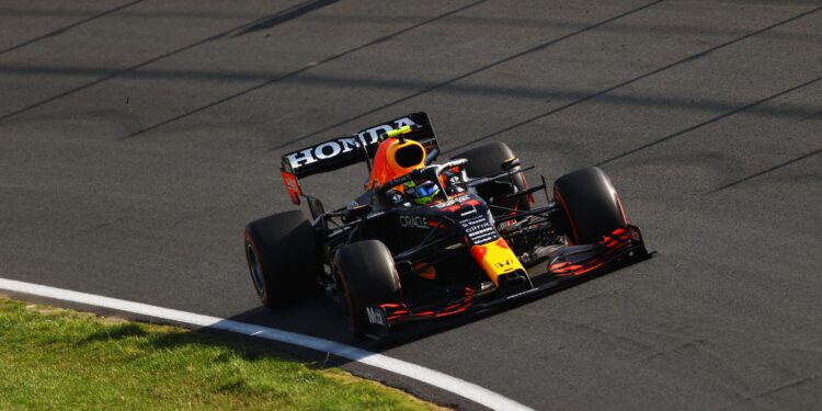 Pérez e Latifi arrancam da via das boxes para o Grande Prémio dos Países Baixos