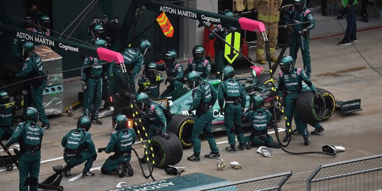 Vettel e a aposta nos pneus slicks: “Assim que saí das boxes, soube que era a decisão errada”