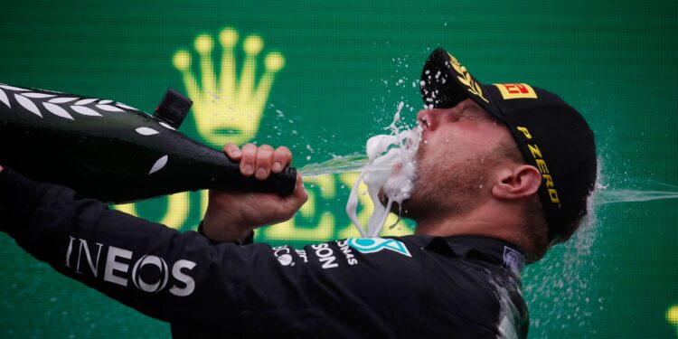 Bottas fala em sensação de alívio após converter “uma das melhores corridas da carreira” em vitória