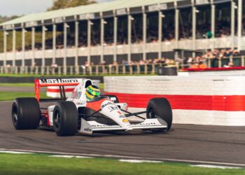 VÍDEO: Bruno Senna pilotou o McLaren MP4-6 do tio no traçado de Goodwood