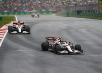 Giovinazzi ignorou ordens de equipa em Istambul: “Não foi o ideal”