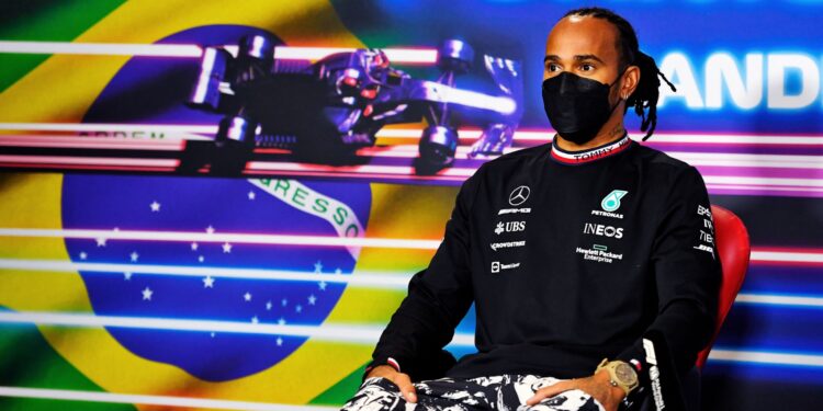 Hamilton penalizado na grelha de partida para o Grande Prémio de São Paulo