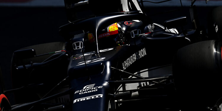 Horner insatisfeito com Tsunoda: “Não percebo porque é que ele estava a passear naquela parte do circuito”