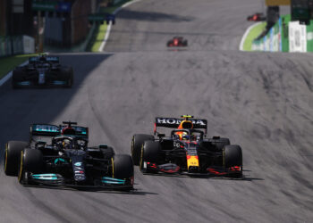 Pérez lamenta timing do Safety Car Virtual e sublinha ritmo “de outro planeta” da Mercedes