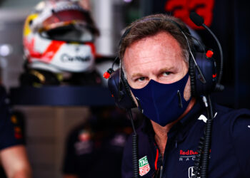 Horner chamado aos comissários desportivos após a corrida