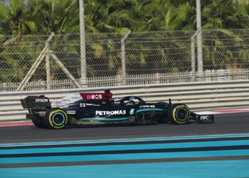 De Vries lidera o primeiro dia do teste pós-temporada da Fórmula 1 em Abu Dhabi