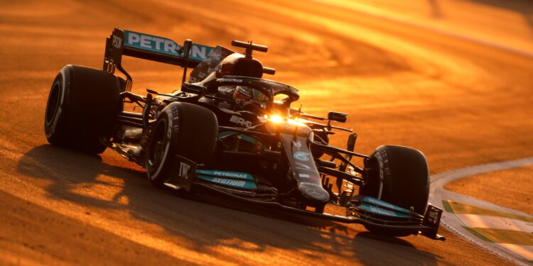 Hamilton chamado aos comissários desportivos após o terceiro treino livre em Jeddah