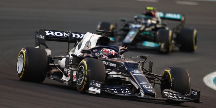 Tsunoda: “É incrível terminar a temporada em quarto”