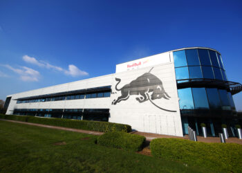 Hodgkinson assume a liderança técnica da Red Bull Powertrains em Maio após acordo com a Mercedes