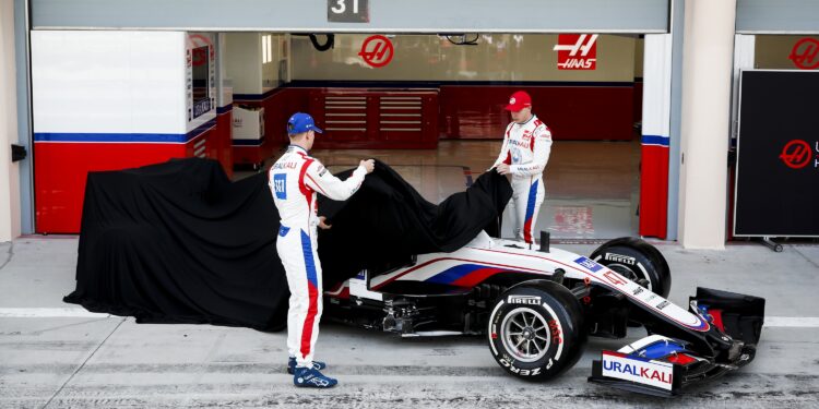 Haas será a primeira equipa a desvendar as cores de 2022