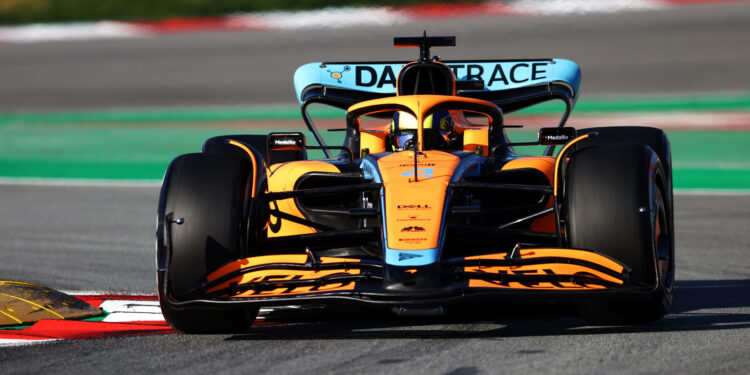 Norris termina o primeiro dia de testes na frente, Verstappen completa 147 voltas com o Red Bull