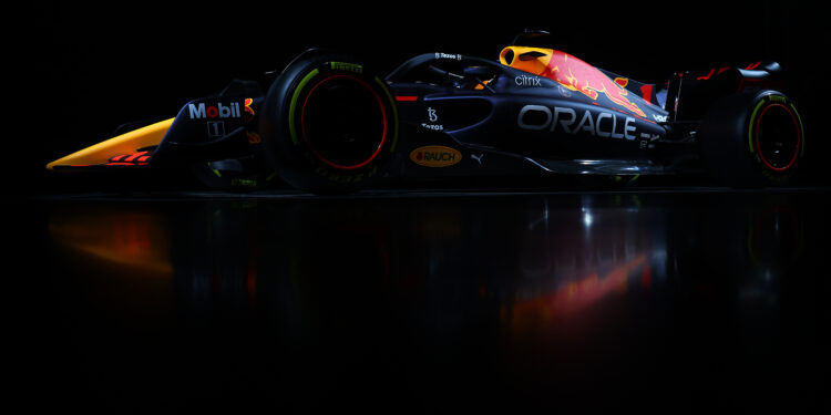 Verstappen diz que os pneus de 2022 representam um desafio extra em termos de visibilidade para os pilotos