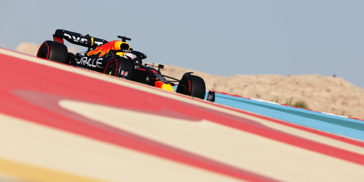 Verstappen supera Leclerc por 96 milésimos antes da primeira qualificação do ano em Sakhir