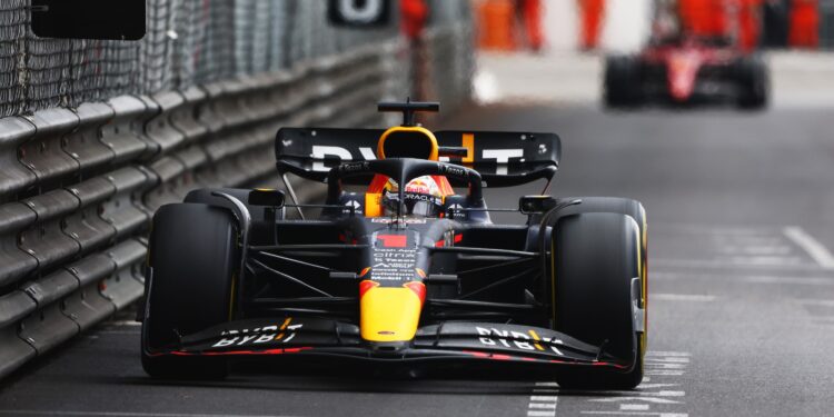 Ferrari lança protesto contra Pérez e Verstappen por alegadas infrações na saída das boxes