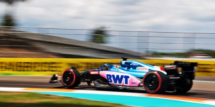 Alpine estreia evoluções com o objetivo de colocar os dois carros nos pontos em Barcelona