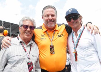 Mario Andretti estará ao volante de um carro de Fórmula 1 da McLaren em Austin