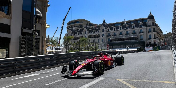 Leclerc entra com o pé direito no fim de semana do seu Grande Prémio de casa