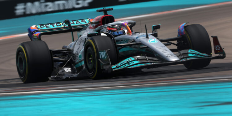 Russell “confuso” com o ritmo de qualificação da Mercedes: “Parecia um carro totalmente diferente”