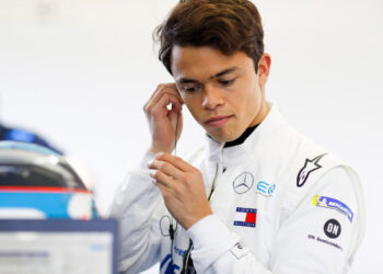 De Vries estreia-se numa sessão de treinos livres com a Williams em Barcelona