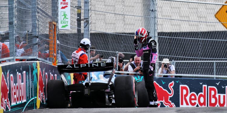 Ocon fora da sessão de qualificação em Miami