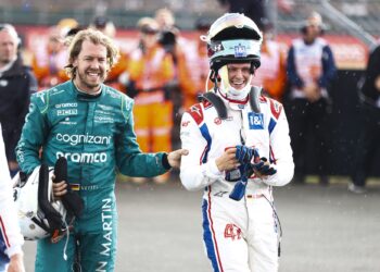 Schumacher e os primeiros pontos: “Posso afastar as perguntas da imprensa e focar-me nas corridas”