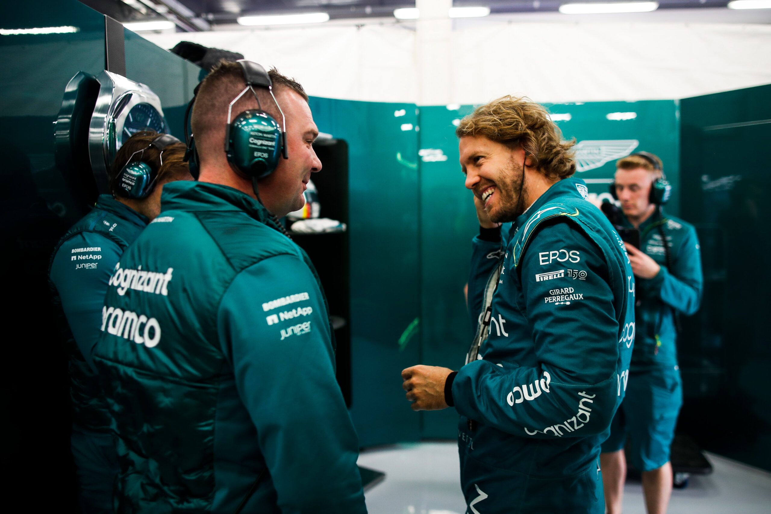 Vettel: “Existe uma clara intenção” de continuar com a Aston Martin em 2023