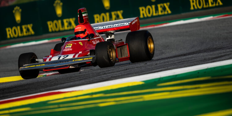 [FOTOS] Filho de Niki Lauda participou na demonstração de carros históricos em Spielberg