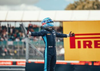 Williams impressionada com Sargeant: “O título seria uma boa dor de cabeça para nós”