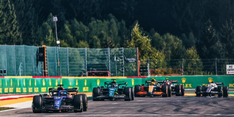 Albon: “Foi uma das minhas melhores corridas na Fórmula 1”