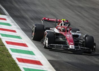 Vasseur: “Zhou tem sido uma das melhores surpresas da temporada”