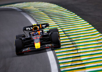 Verstappen recusou ceder a posição e Pérez não gostou: “Mostra quem ele realmente é”