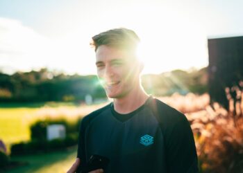 Sargeant prepara temporada de estreia na Fórmula 1 em Portugal