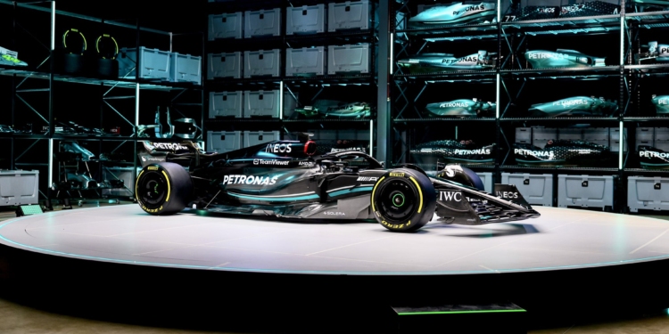 Mercedes não recomeçou do zero com o W14 de 2023: “Havia muita coisa boa no W13” 